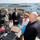 King Harald and Queen Sonja meet with journalists at <i>Verdens ende</i> ("World's End")  (Photo: Håkon Mosvold Larsen / NTB scanpix)